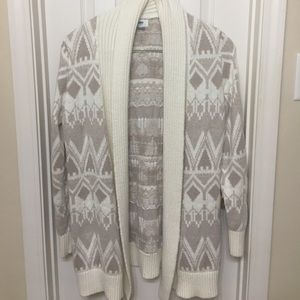 Thick patterned sweater